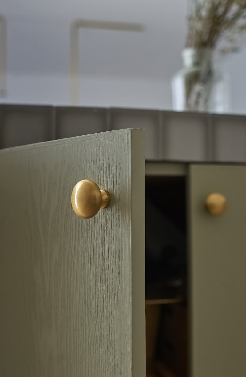 http://alotofbrassera.com/cdn/shop/products/solid-brass-round-knob-handle-minimalist-round-knob-cabinet-knob-drawer-knob-a-pair-383476.jpg?v=1680384862
