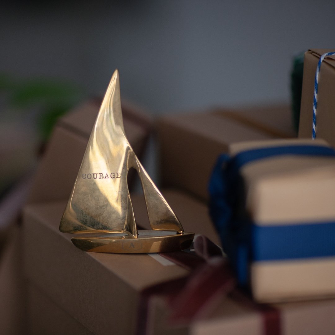 ALOTOF Courage Handmade Brass Sailing Ornament - Unique Home Decor & Gift - ALOTOFBRASSERA